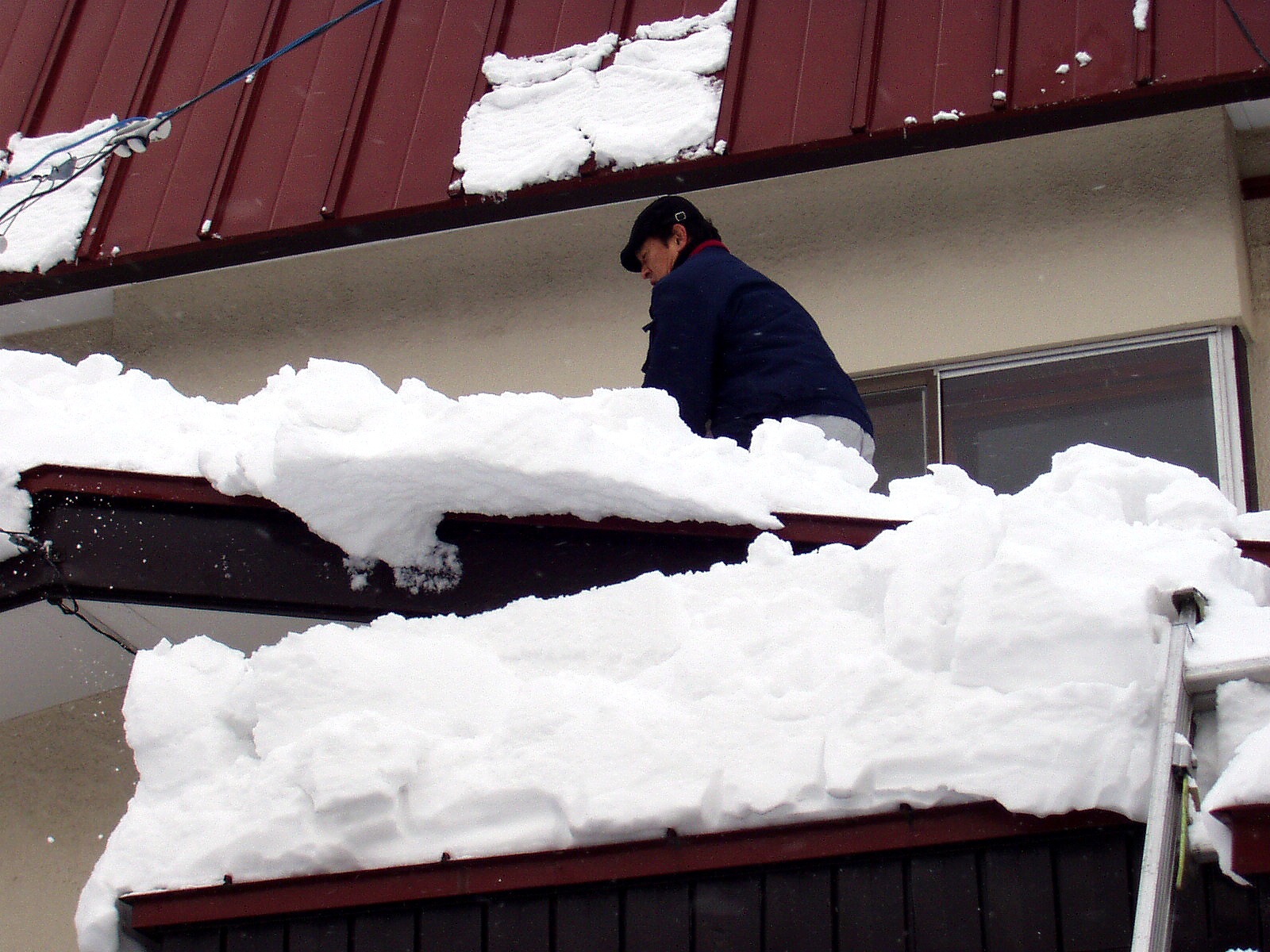 雪下ろし